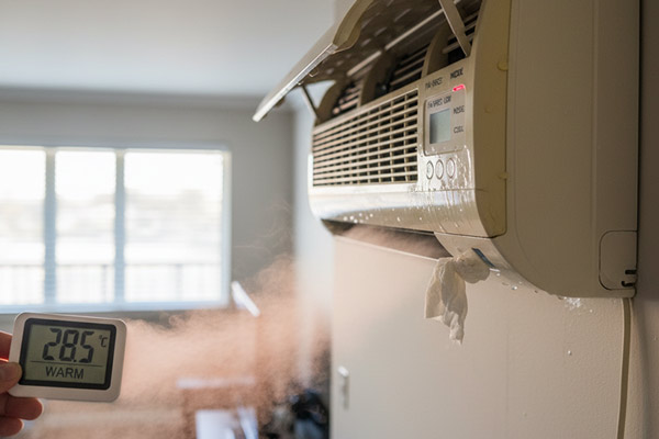 Mini split blowing warm air